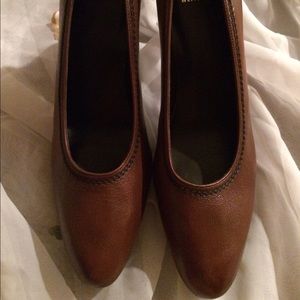 Stuart Weitzman leather pumps